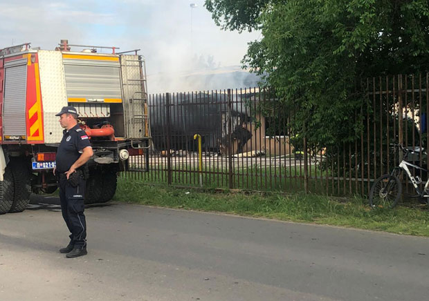Пожар у погону за производњу свећа у Зрењанину